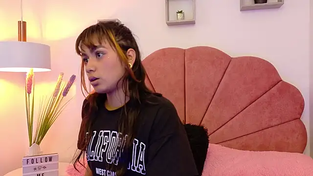 Conejita_420's cam snapshot