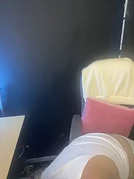 viktoria_davis_'s cam snapshot