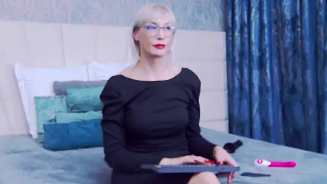 LoreneMoonlight's cam snapshot