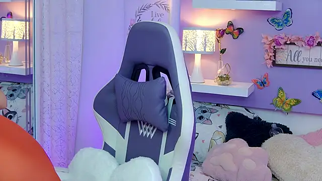 ChloeRem's cam snapshot