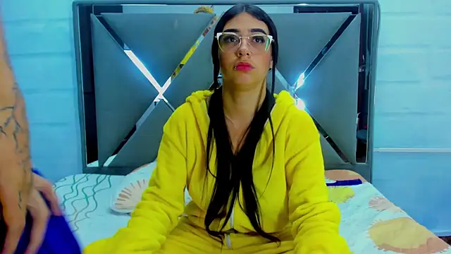 CutestCoupleEver01's cam snapshot