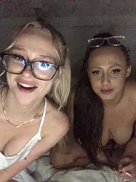 Lilbratofficial_myawestt's cam snapshot