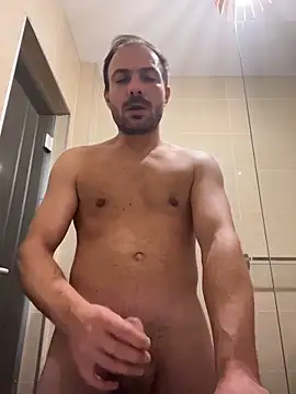 Adventurehotman's cam snapshot