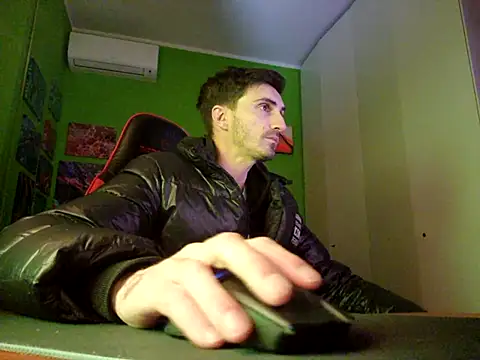 MASTERMONEY's cam snapshot