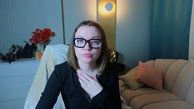 R_I_N_A live sex cam