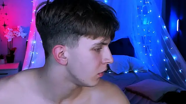 travis_wolf_ live sex cam