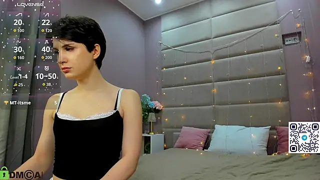 Adeline_Perle live sex cam