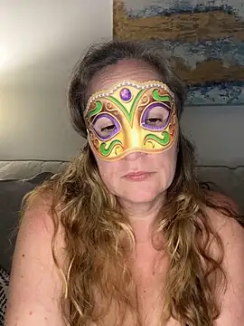 largeboobies30's cam snapshot