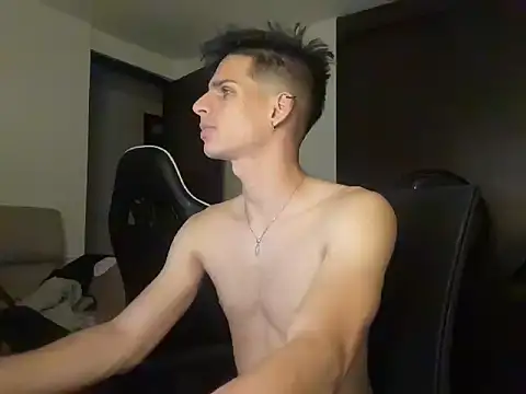 lionandreough's cam snapshot