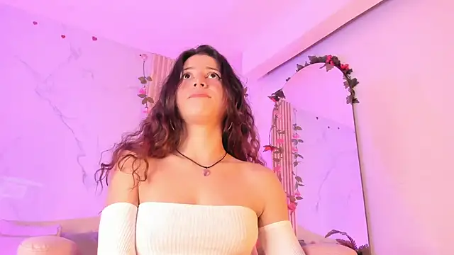 LolaMustaine_'s cam snapshot