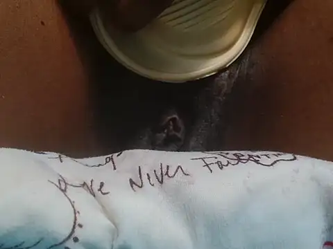 Kelly-11's cam snapshot