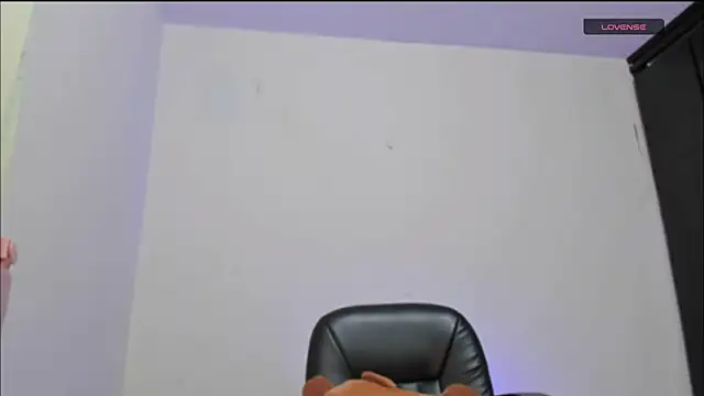 LilyGarcia's cam snapshot