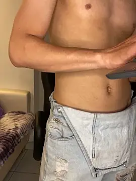 AdrianRinaldi live sex cam