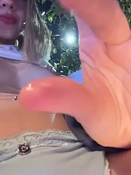 SweetBunnyGF's cam snapshot