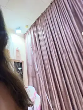 AllaTousNew's cam snapshot