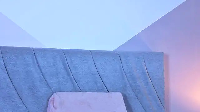 mailin18's cam snapshot