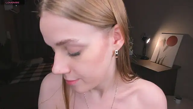 OdellaFrake live sex cam