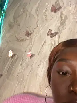 ezlyne-01's cam snapshot