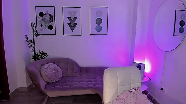 Beverly_johnson's cam snapshot