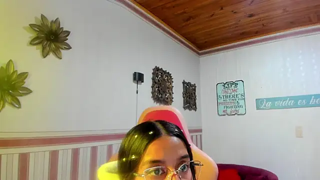 DanielaMonroe's cam snapshot