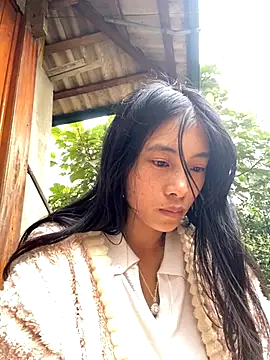 LylyOx9 live sex cam