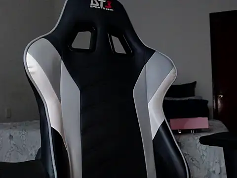 lannasantiago's cam snapshot