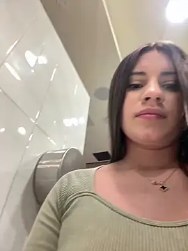 Isabella21_'s cam snapshot