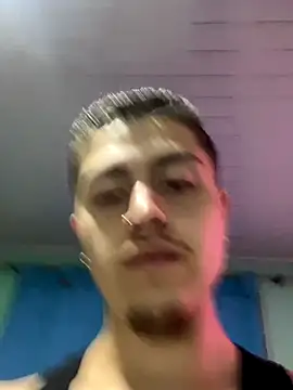 Aaronn_Gomezz's cam snapshot