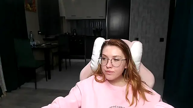 Reginasmilee's cam snapshot