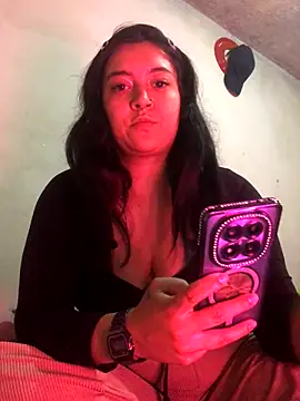 CORALINE_GREYM's web cam