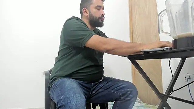 isearchcompany's cam snapshot