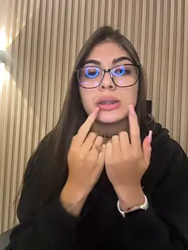 Sarasanders_4's cam snapshot