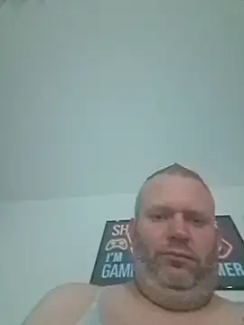 ShyBoy1982 live sex cam