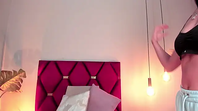 LaraGoldd's cam snapshot