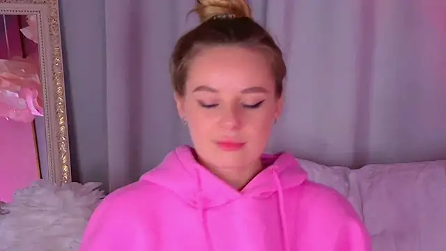 BeatriceEsmont's cam snapshot