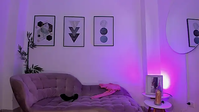 Beverly_johnson's cam snapshot