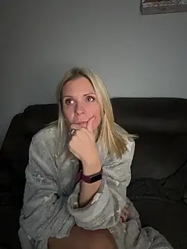 Lexi-Lux-X live sex cam