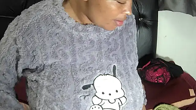 Flirtfatale's cam snapshot