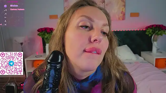 Kelly_Hardy's cam snapshot