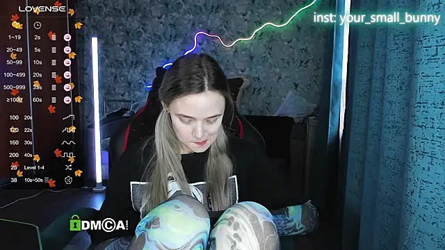 Your_small_bunny's cam snapshot