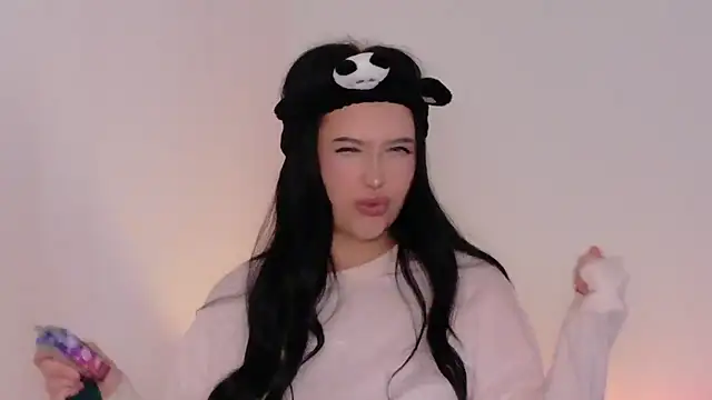 Felicia_Herceg's cam snapshot