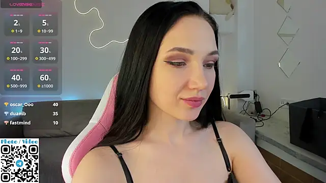 Helen_Spark's cam snapshot