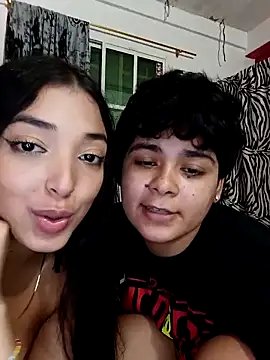 SHARLOTTE_AND_MORGAN live sex cam