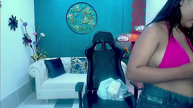 Scandarkmarie's cam snapshot