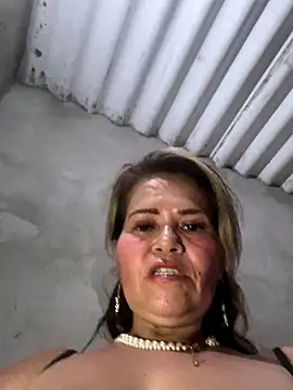 dirty-mother34's cam snapshot