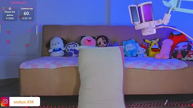 AnngelaSkye live sex cam