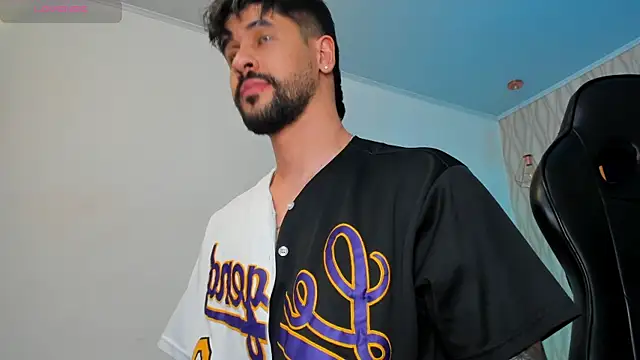 Petesevans live sex cam