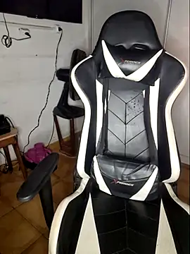 YasminMeyer live sex cam