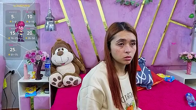 MilleyJones live sex cam