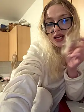 Lilbratofficial's cam snapshot